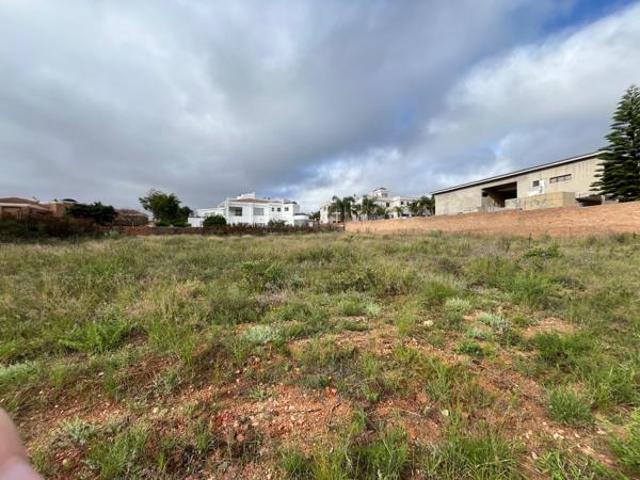 1 575 m² Land available in Sterpark