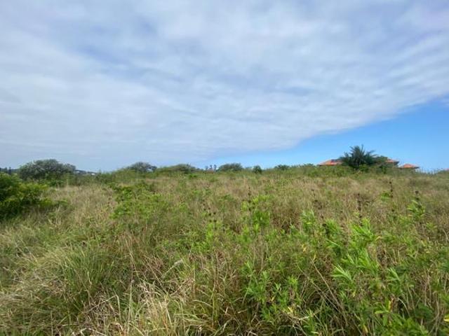 1 587 m² Land available in Port Edward