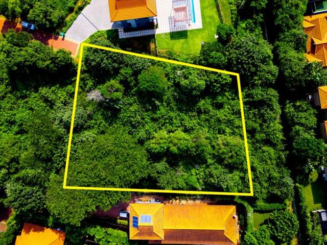 1 586 m² Land available in Hilltop Private Estate