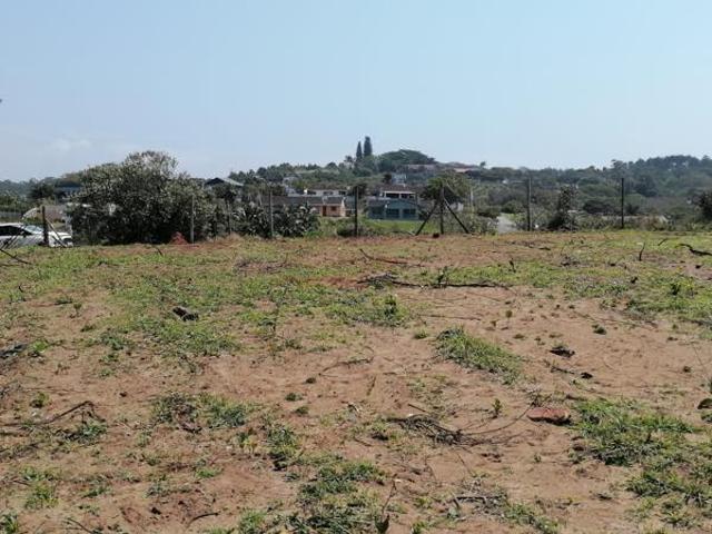 1 592 m² Land available in Hibberdene