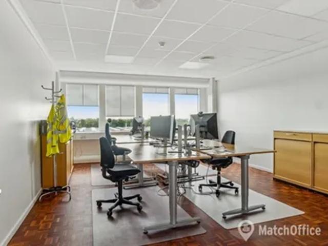 1.500 m2 kontor på 3. sal med elevator