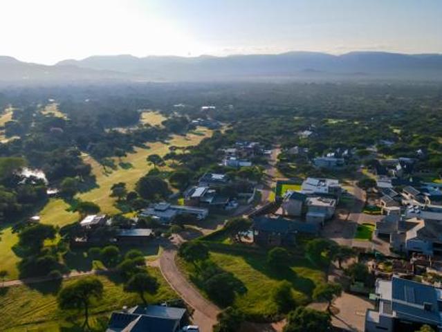 1 500 m² Land available in Chroom Park