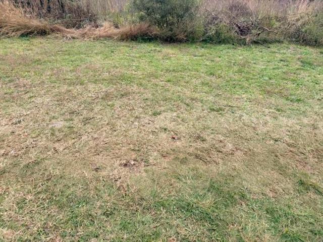1 500 m² Land available in Claudius