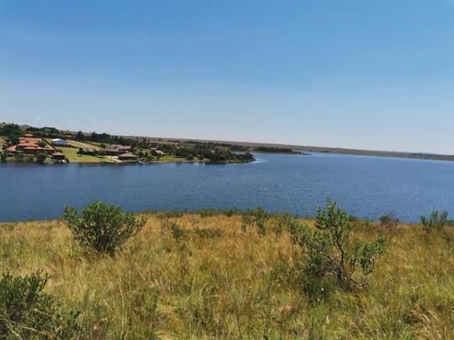1 530 m² Land available in Witbank Central