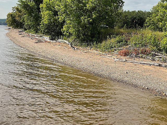 1.5 Acre Lot In The Pontiac Region