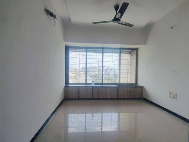1.5 Bedroom 500 Sq.Ft. Apartment in Malad West Mumbai Listing ID: #10418