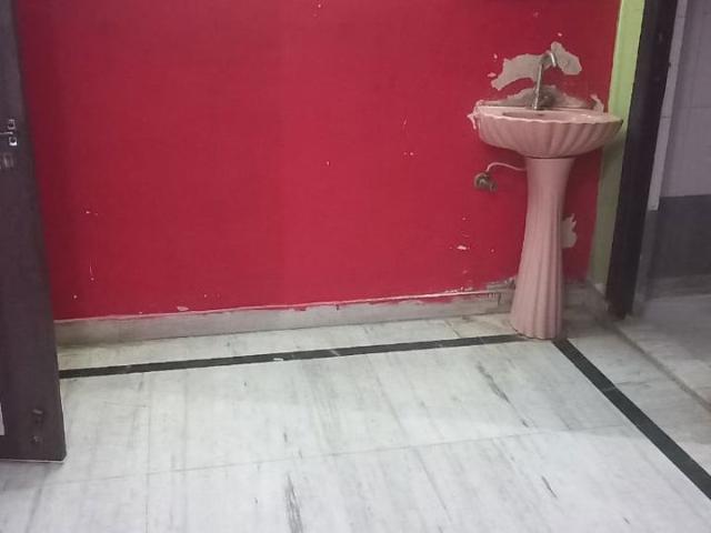 1.5 Bedroom 50 Sq.Yd. Builder Floor in Uttam Nagar Delhi Listing ID: #10002
