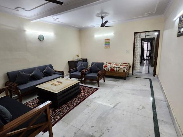 1.5 Bedroom 800 Sq.Ft. Builder Floor in Greater Kailash ii Delhi Listing ID: #10276