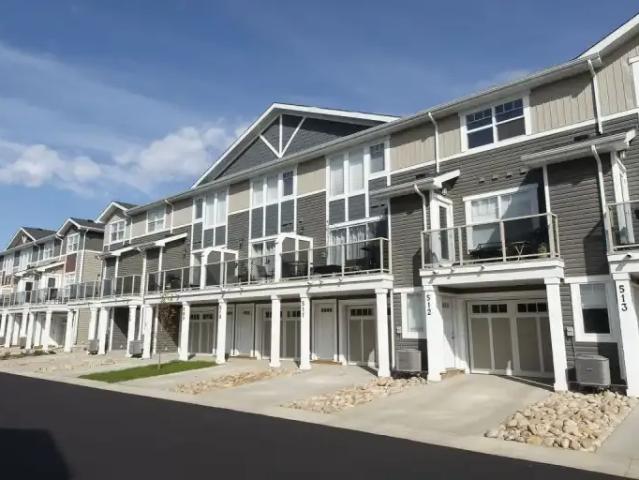 1.5 Bedroom Townhouse Saskatoon SK 100668119