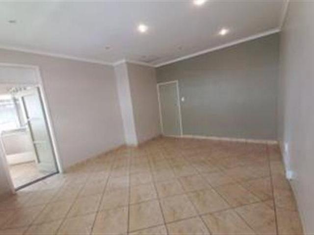 1.5 Bedroom Apartment in Arcadia