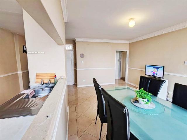 1.5 Bedroom Apartment in Glenwood