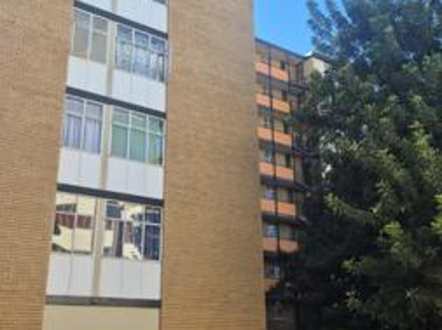 1.5 Bedroom Apartment in Sunnyside