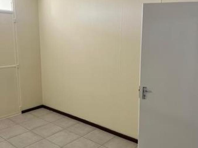 1.5 Bedroom Apartment in Sunnyside