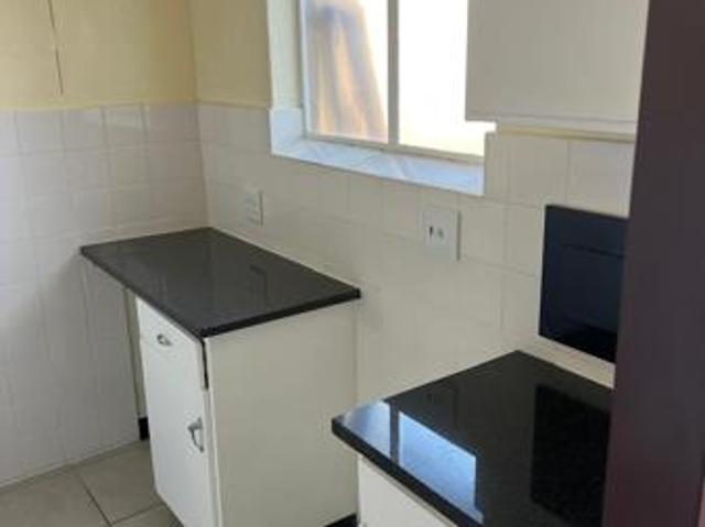 1.5 Bedroom Apartment in Sunnyside