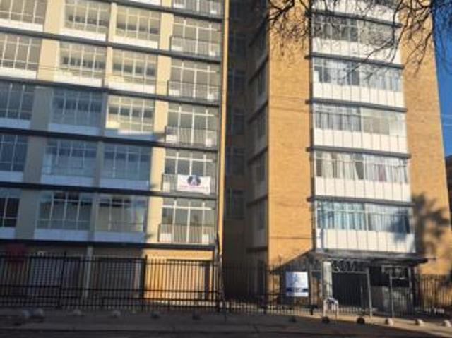 1.5 Bedroom Apartment in Sunnyside
