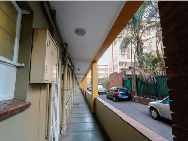 1.5 Bedroom Apartment in Pretoria Central