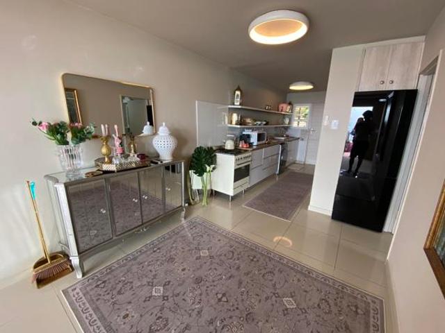1.5 Bedroom Apartment in Westbrook