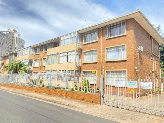 1.5 Bedroom Apartment in Westridge