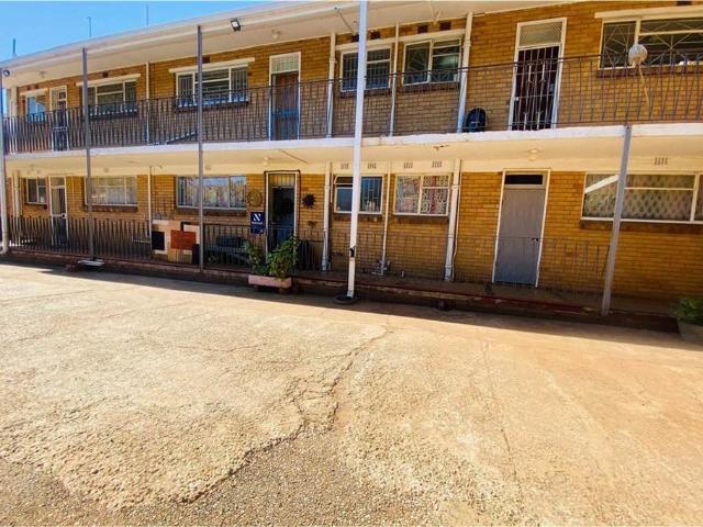 1.5 Bedroom Apartment in Vanderbijlpark CW