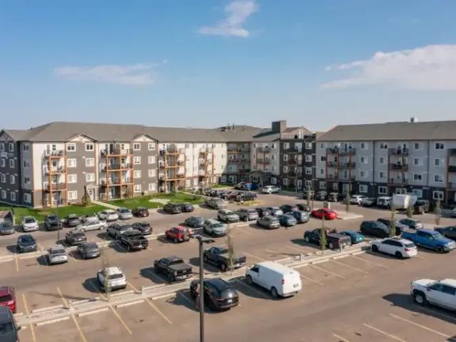 1.5 Bedroom Apartment Red Deer AB 103424422