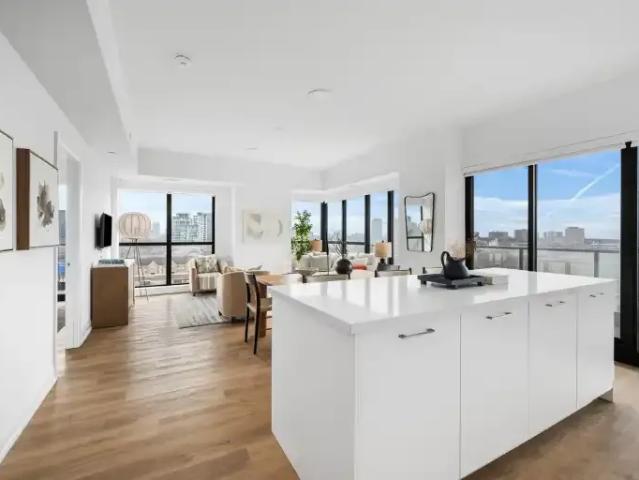 1.5 Bedroom Apartment Toronto ON 104888664