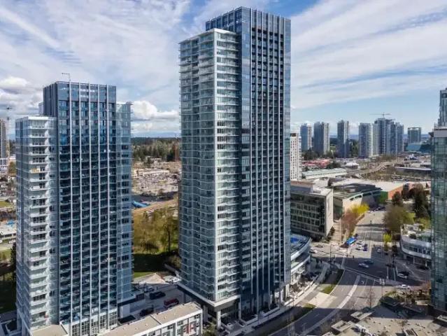 1.5 Bedroom Condo Surrey BC 103695166