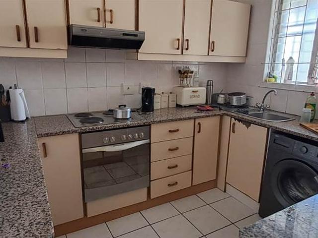 1.5 Bedroom Flat in Musgrave