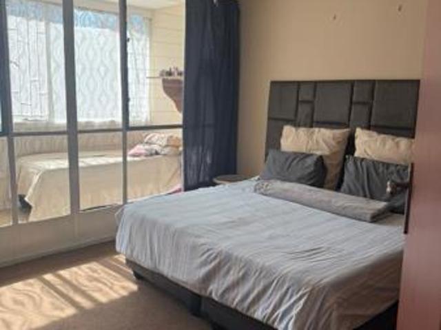 1.5 Bedroom Flat in Pioneer Park