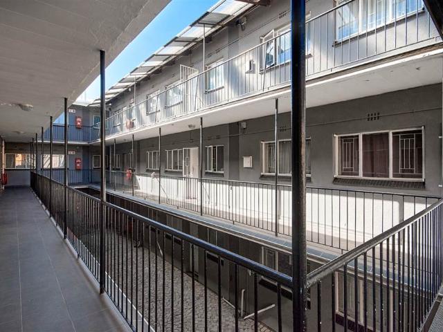 1.5 Bedroom Flat in Witpoortjie