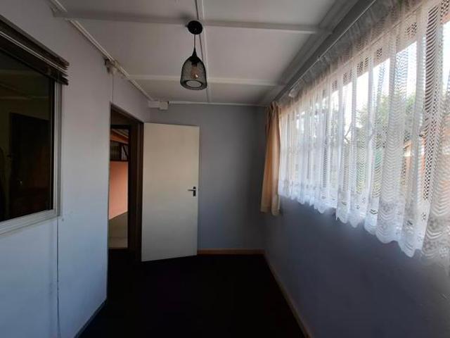 1.5 Bedroom Garden Cottage in Ashley