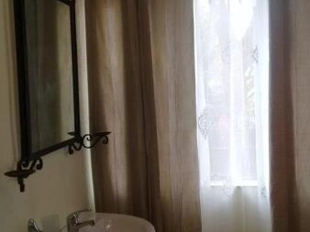 1.5 Bedroom Garden Cottage in Linden