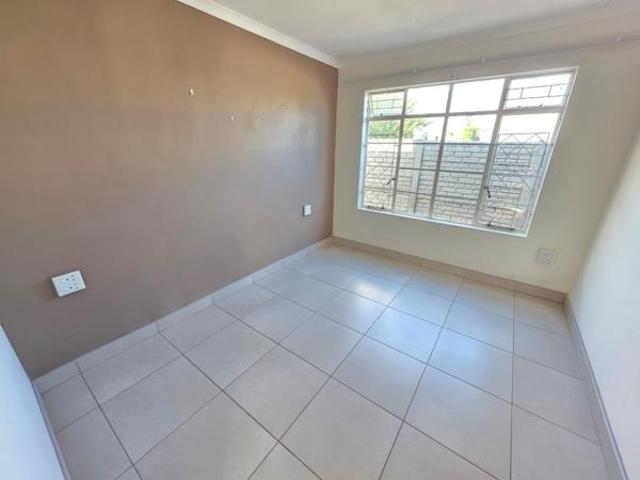 1.5 Bedroom Garden Cottage in Oudtshoorn