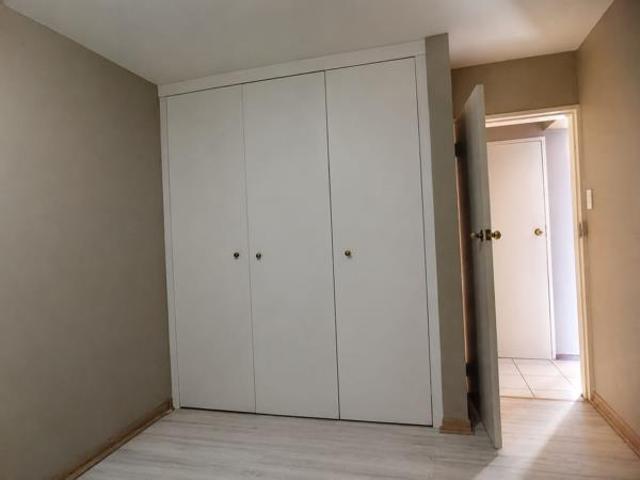 1.5 Bedroom House in Kosmos
