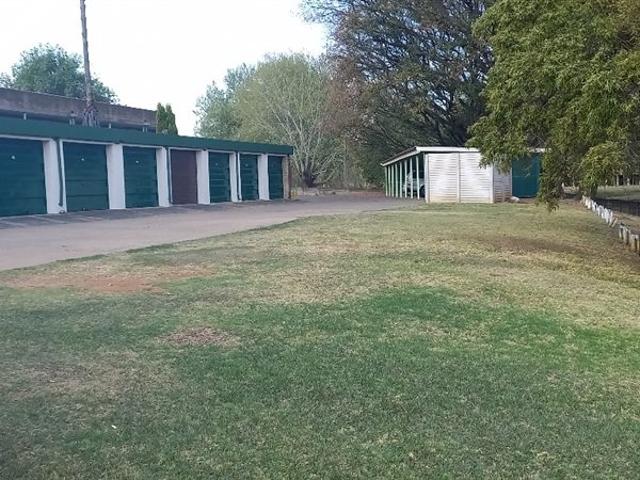 1.5 Bedroom House in Pioneer Park