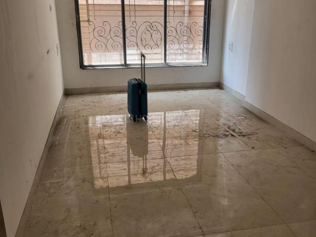 1.5 BHK Apartment in Ghatkopar West for rent Mumbai. The reference number is 18571311