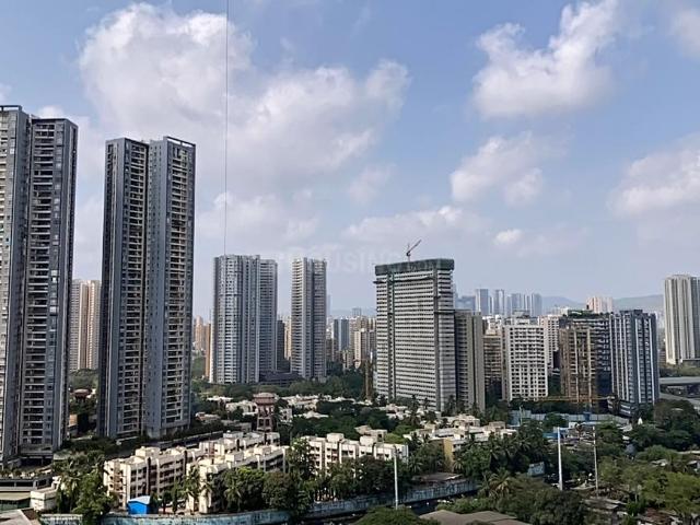 1.5 BHK Apartment in Jogeshwari West for rent Mumbai. The reference number is 20226764
