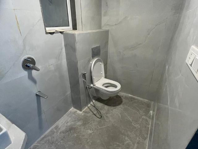 1.5 BHK Apartment in Jogeshwari West for resale Mumbai. The reference number is 16950374