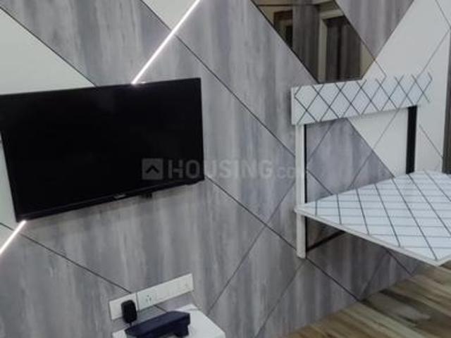 1.5 BHK Apartment in Juhu for rent Mumbai. The reference number is 20640666