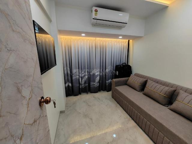 1.5 BHK Apartment in Kandivali East for rent Mumbai. The reference number is 20414130