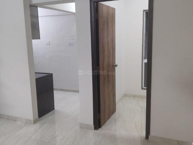 1.5 BHK Apartment in Kandivali West for rent Mumbai. The reference number is 20713769