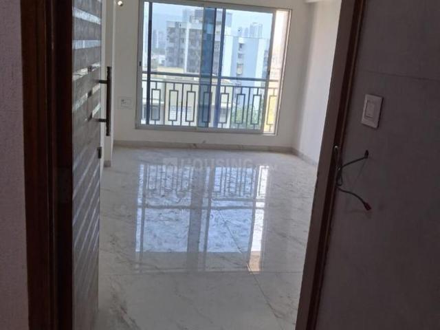 1.5 BHK Apartment in Kandivali West for resale Mumbai. The reference number is 20555448