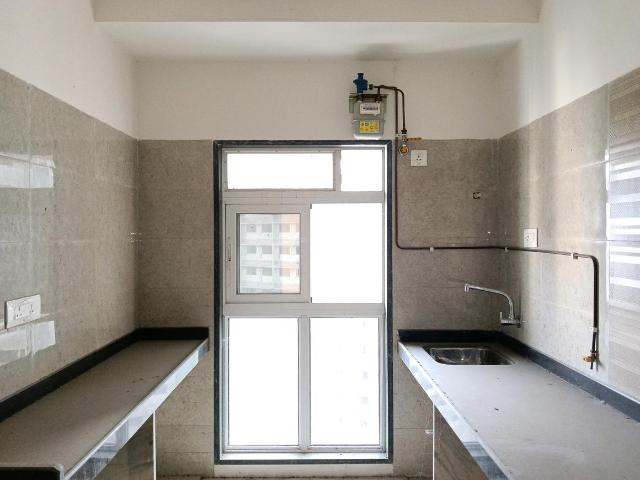 1.5 BHK Apartment in Mulund East for resale Mumbai. The reference number is 19328478