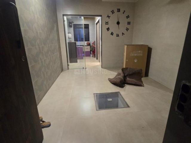 1.5 BHK Duplex in Kandivali West for rent Mumbai. The reference number is 19910863