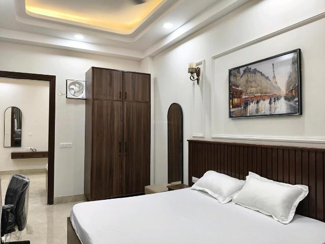 1.5 BHK Independent Builder Floor in DLF Phase 3 for rent Gurgaon. The reference number is 18166745