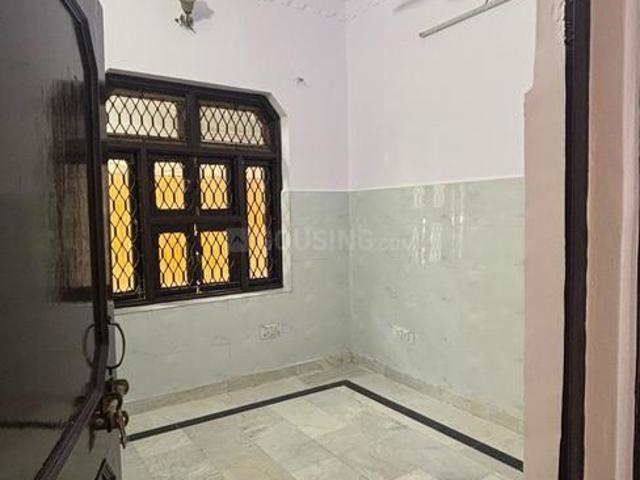 1.5 BHK Independent Builder Floor in Dwarka Mor for rent New Delhi. The reference number is 20403661