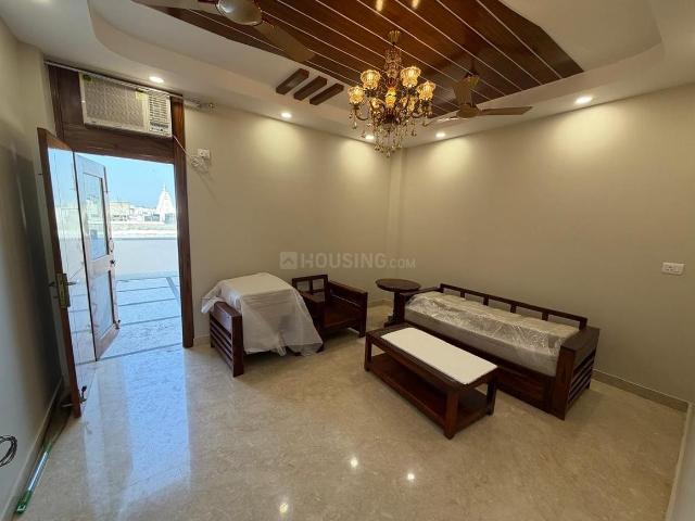 1.5 BHK Independent Builder Floor in Lajpat Nagar for rent New Delhi. The reference number is 20000286