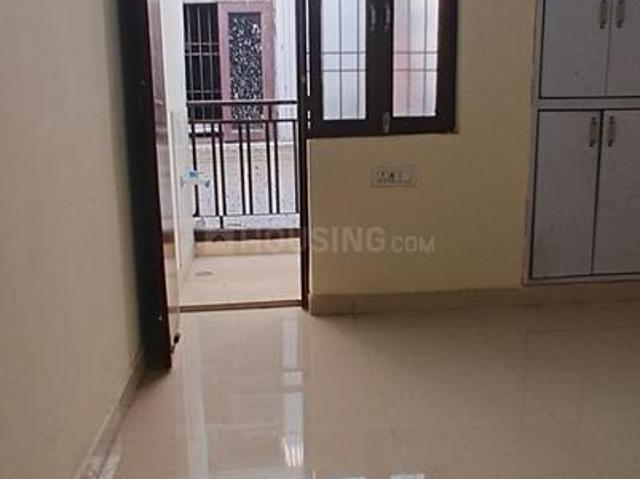 1.5 BHK Independent Builder Floor in Mayur Vihar Phase 1 for rent New Delhi. The reference number is 20220535