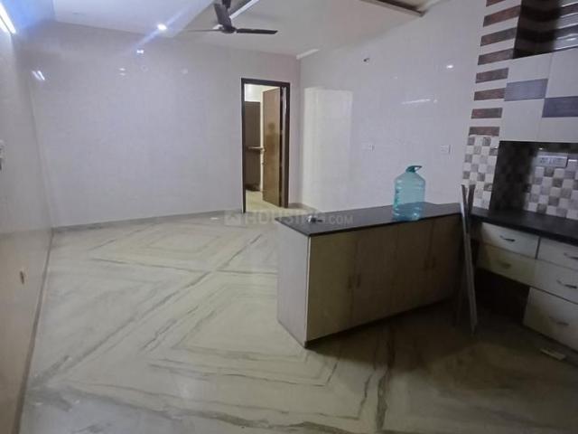 1.5 BHK Independent Builder Floor in Mukherjee Nagar for rent New Delhi. The reference number is 19437826