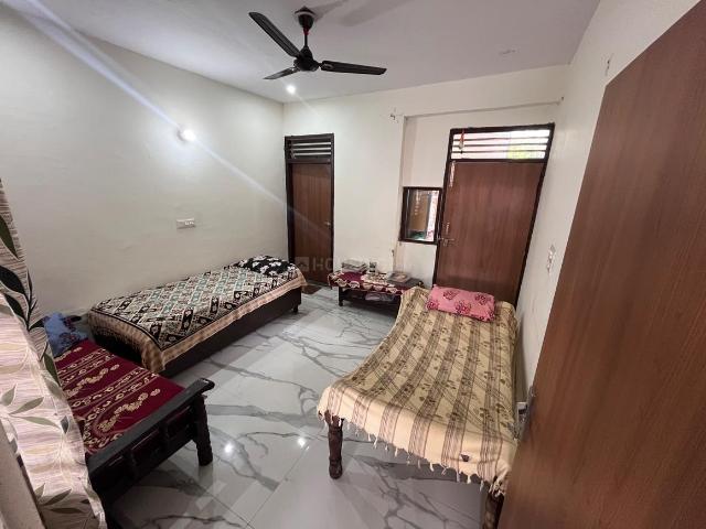 1.5 BHK Independent Builder Floor in Sector Xu 2 for rent Greater Noida. The reference number is 17918876