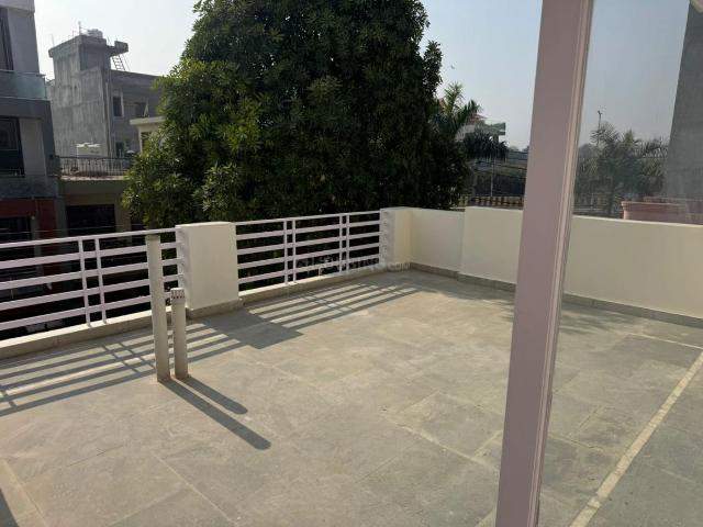 1.5 BHK Independent Builder Floor in Palam Vihar for rent Gurgaon. The reference number is 16369858